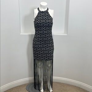 Elegant Black and White Sleeveless Maxi Dress